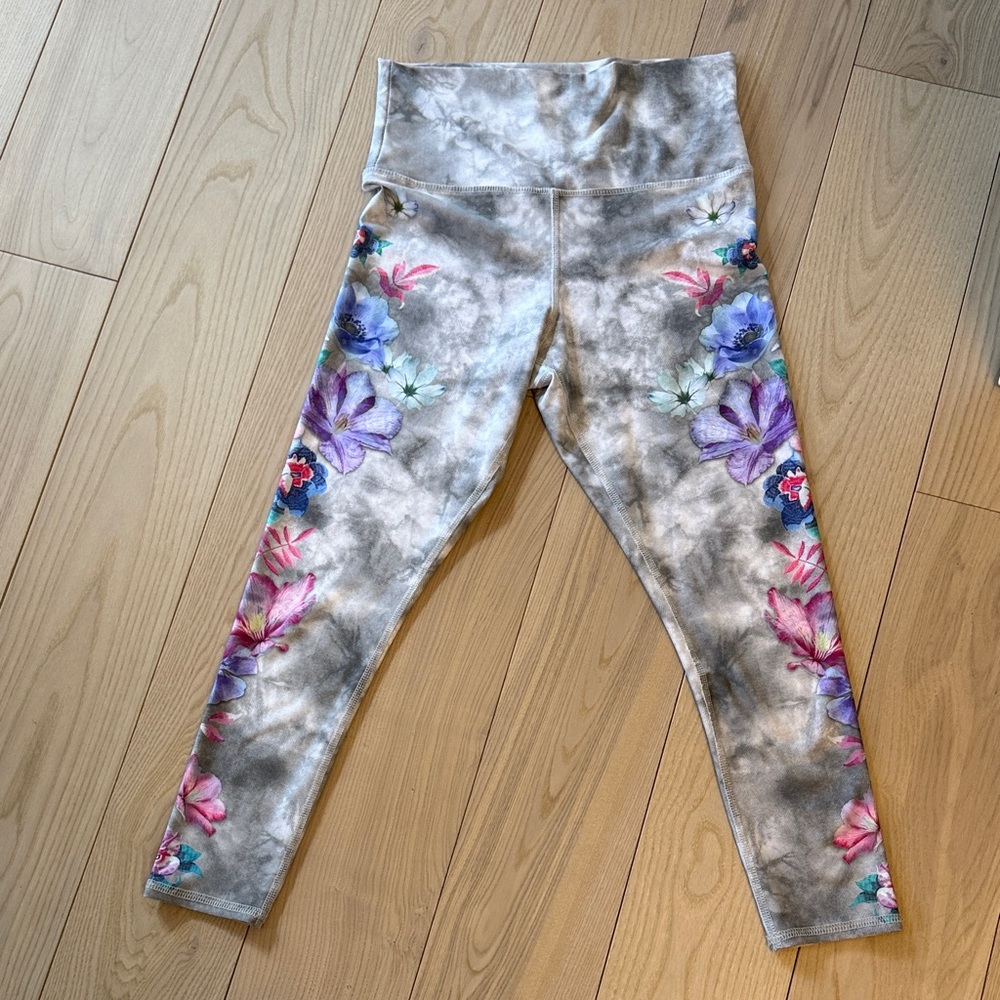 Evolution Creation Floral Women’s Leggings - Gray and Purple